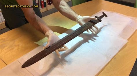 vikings armour and weapons found.